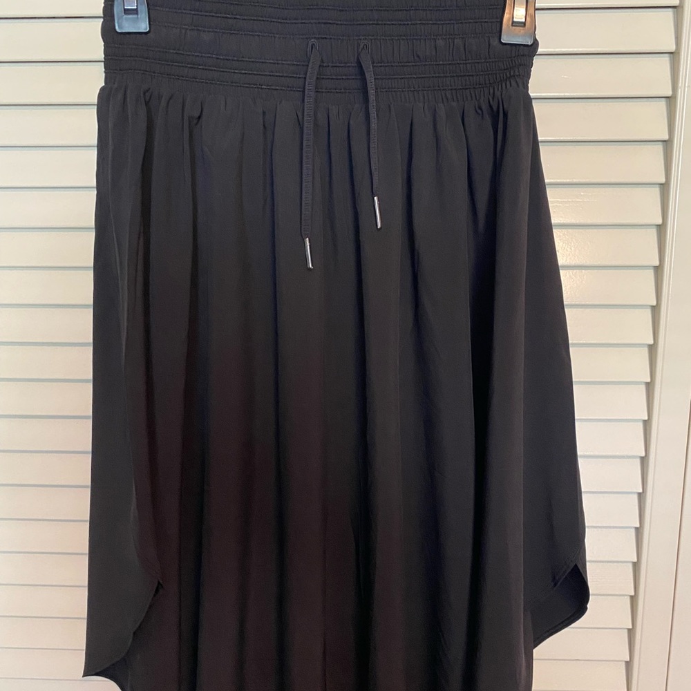 Lululemon The Every Day Skirt in Black size 4
